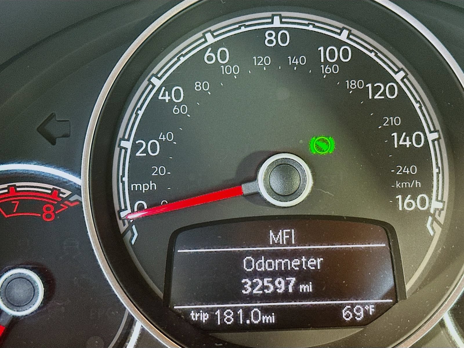 Used 2019 Volkswagen Beetle 2.0T S FWD image 12