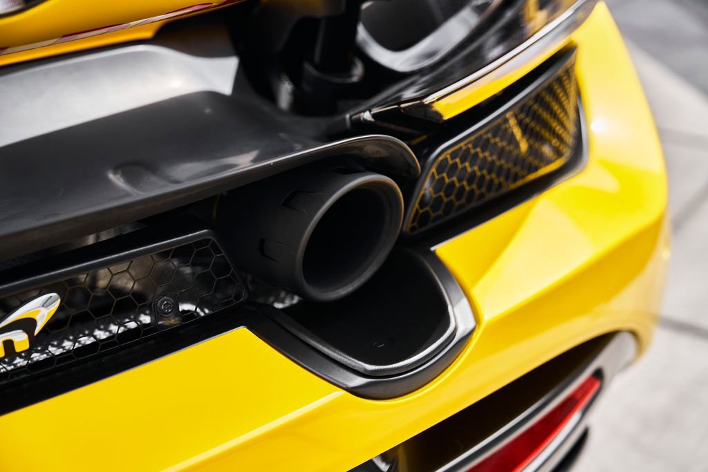 Used 2021 McLaren 720S Luxury RWD image 14