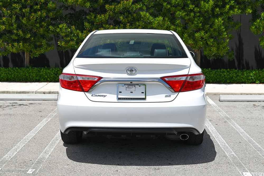 Used 2017 Toyota Camry SE FWD image 5