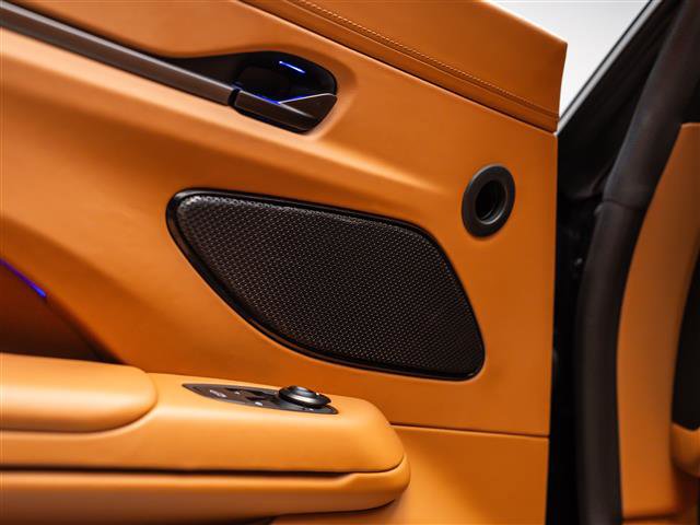 New 2026 Aston Martin V8 Vantage Convertible RWD image 28