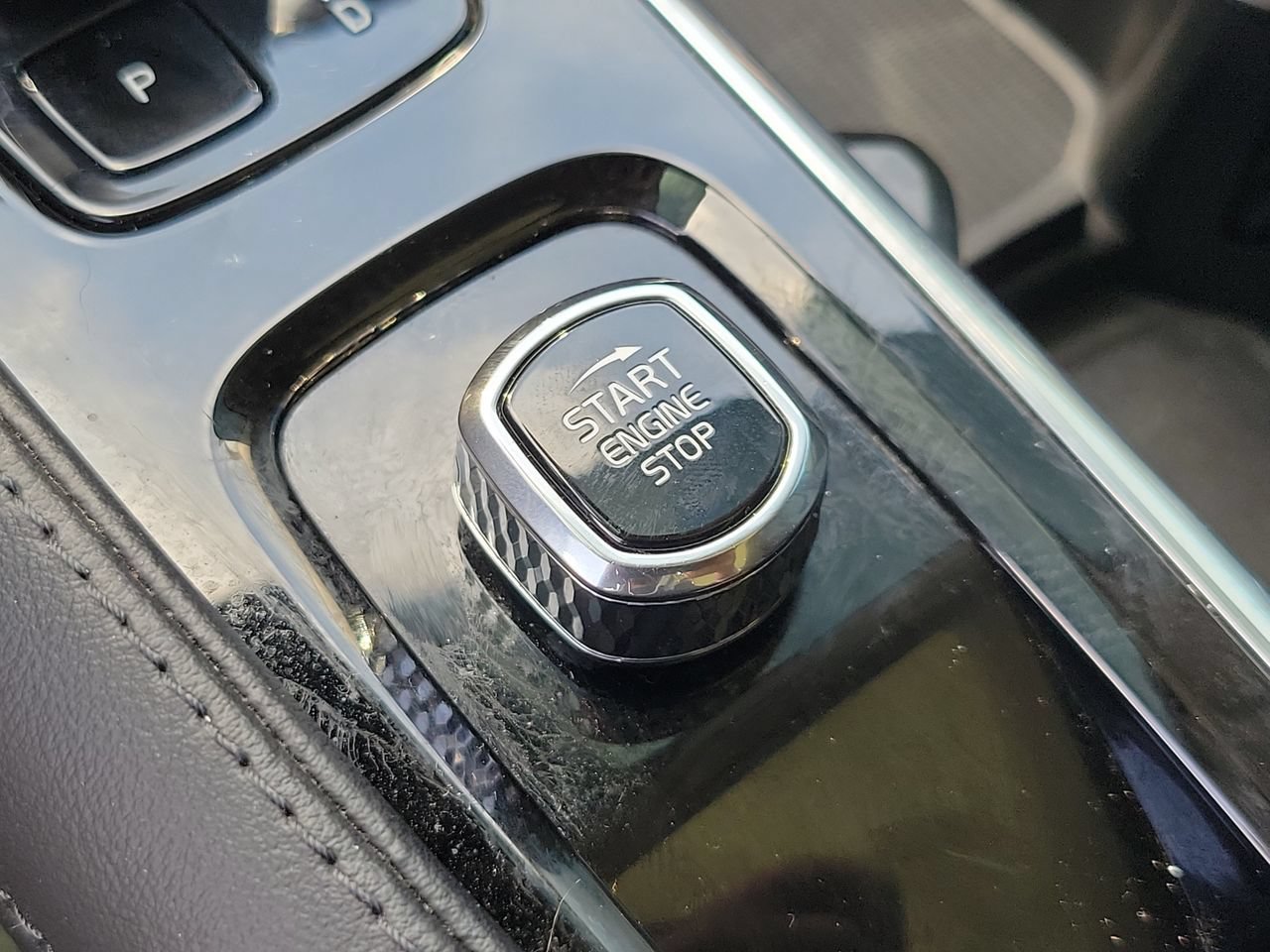 Used 2023 Volvo XC90 B6 Plus AWD/4WD image 28