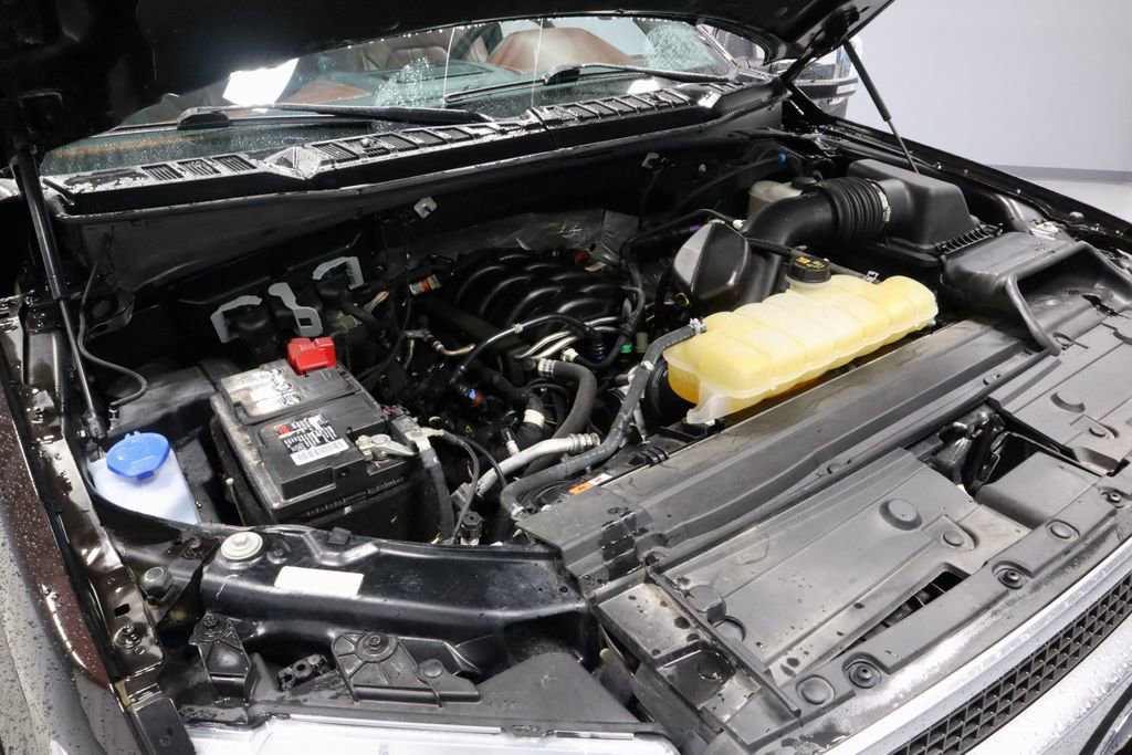 Used 2020 Ford F150 Platinum w/ Equipment Group 701A Luxury image 16