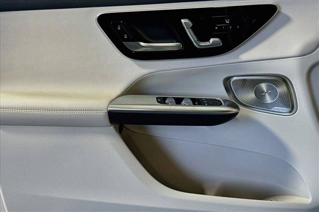 Used 2026 Mercedes-Benz GLC 300 4MATIC image 17