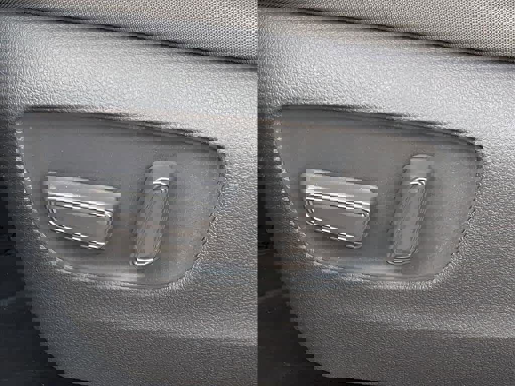 Used 2021 Toyota Sienna LE w/ LE Plus Package image 15