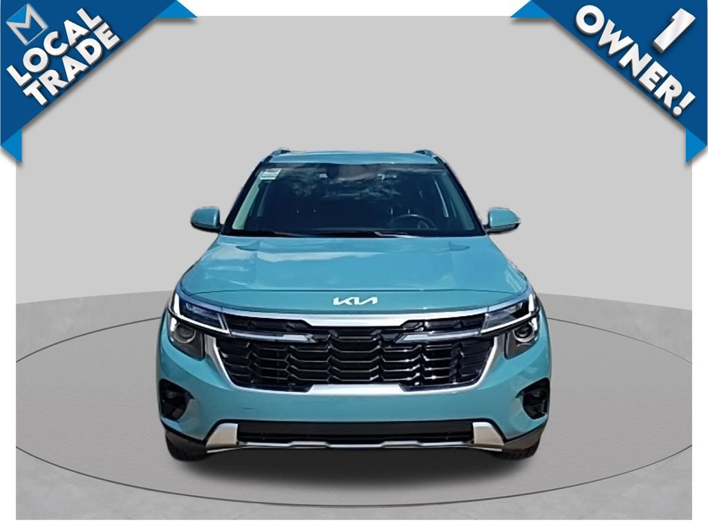 Used 2024 Kia Seltos EX AWD/4WD image 2
