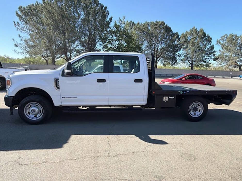 Used 2022 Ford F250 XL w/ Power Equipment Group image 4
