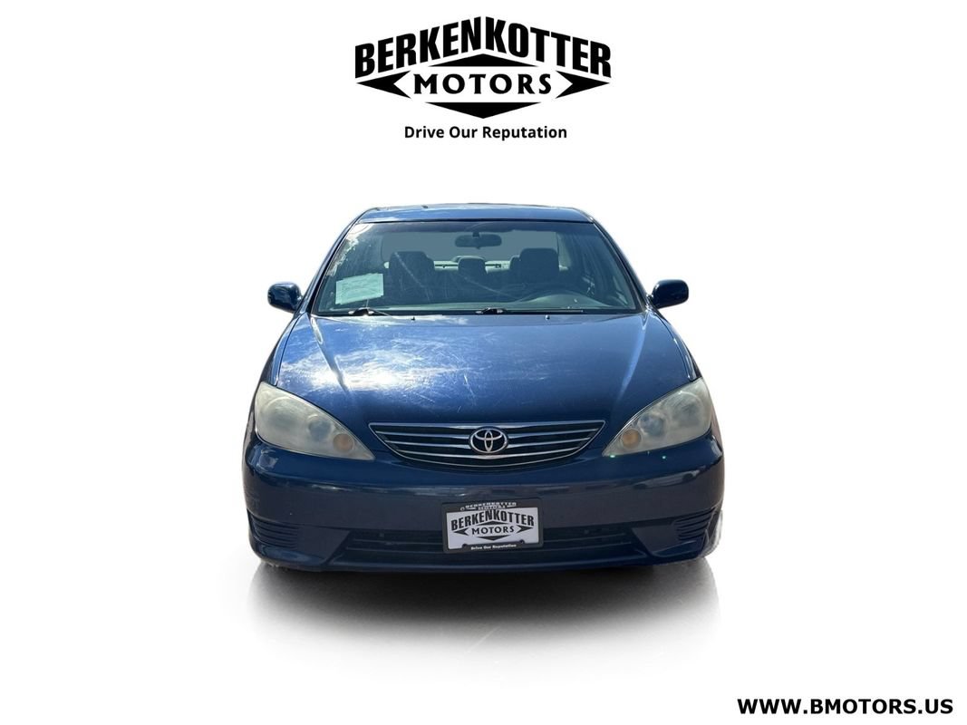 Used 2005 Toyota Camry LE FWD image 8