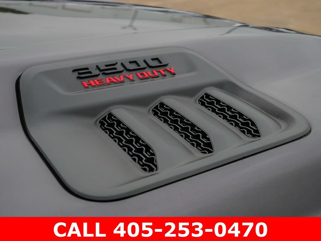 Used 2025 RAM 3500 Laramie AWD/4WD image 10