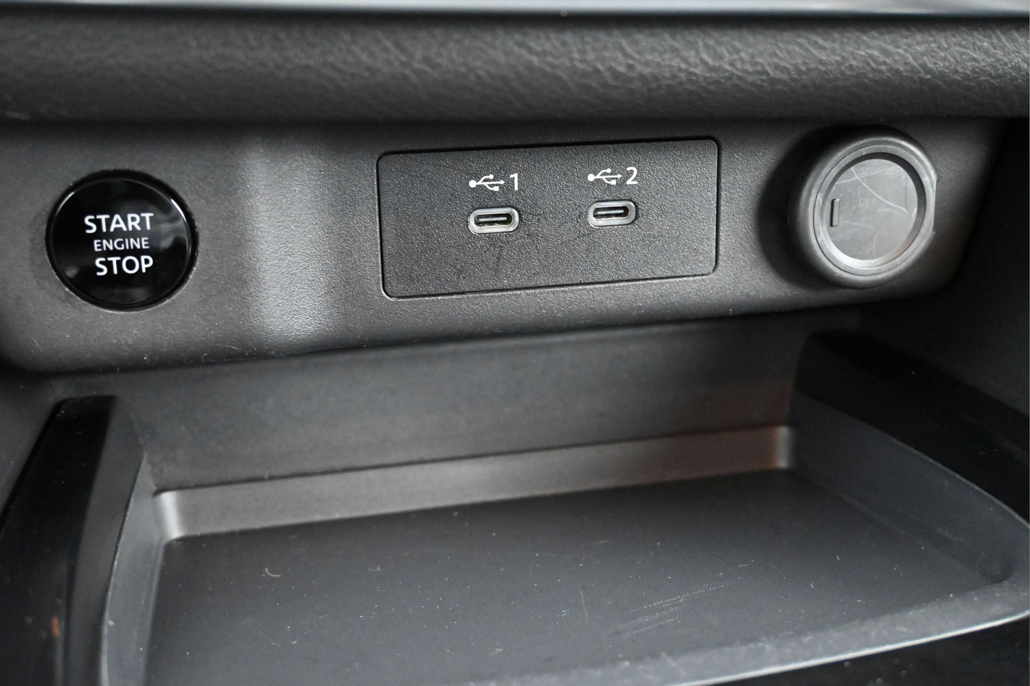 Used 2025 Nissan Rogue SV FWD image 21