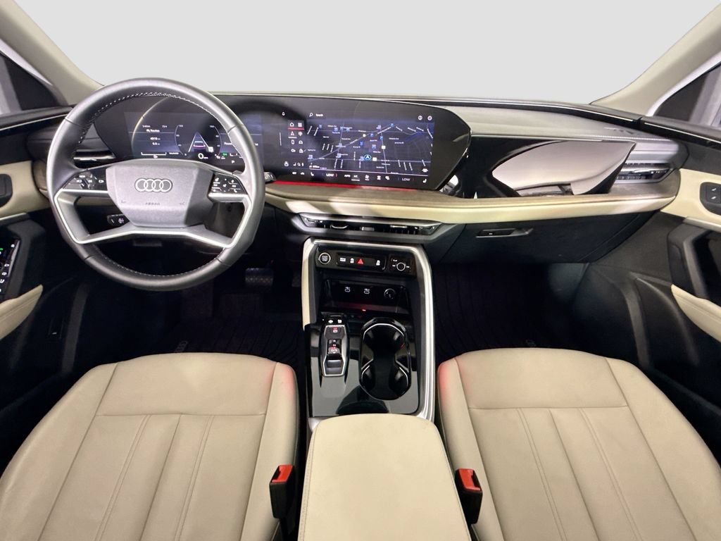 Used 2025 Audi Q5 Premium w/ Convenience Package AWD/4WD image 9
