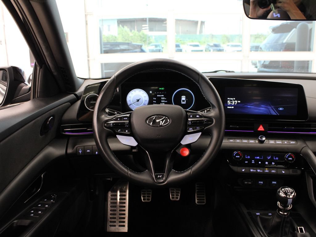 Used 2022 Hyundai Elantra N FWD image 18