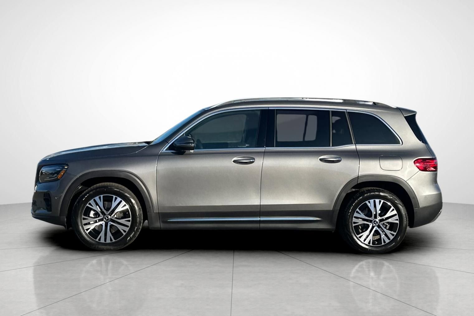 New 2026 Mercedes-Benz GLB 250 image 29