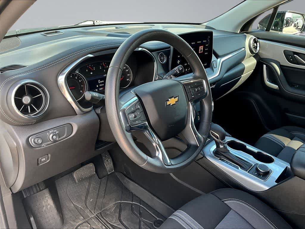 Used 2024 Chevrolet Blazer LT w/ Convenience Package AWD/4WD image 19