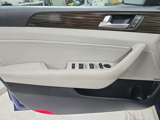 Used 2016 Hyundai Sonata Limited w/ Option Group 04 image 38