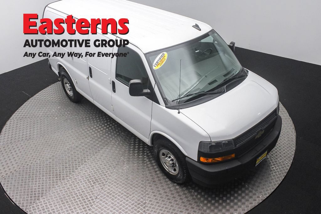 Used 2021 Chevrolet Express 2500 w/ Driver Convenience Package RWD image 3