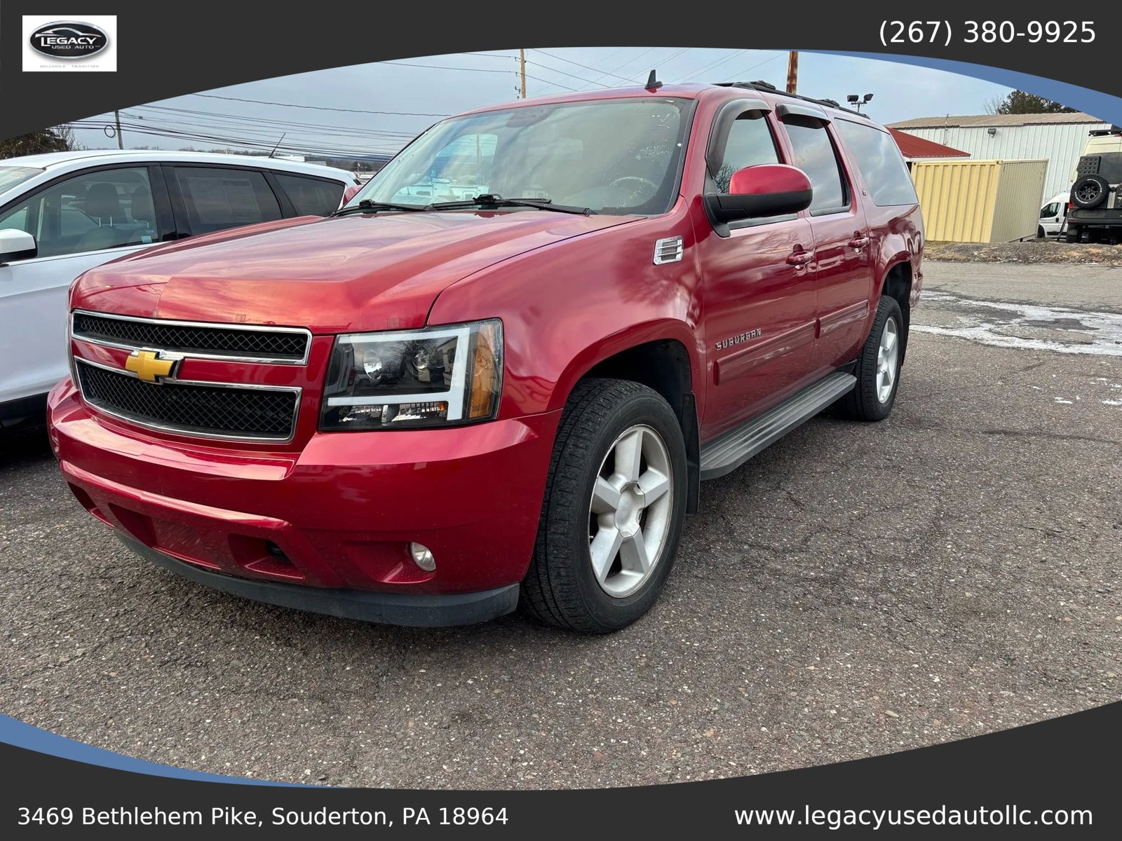 Used 2013 Chevrolet Suburban LT image 1