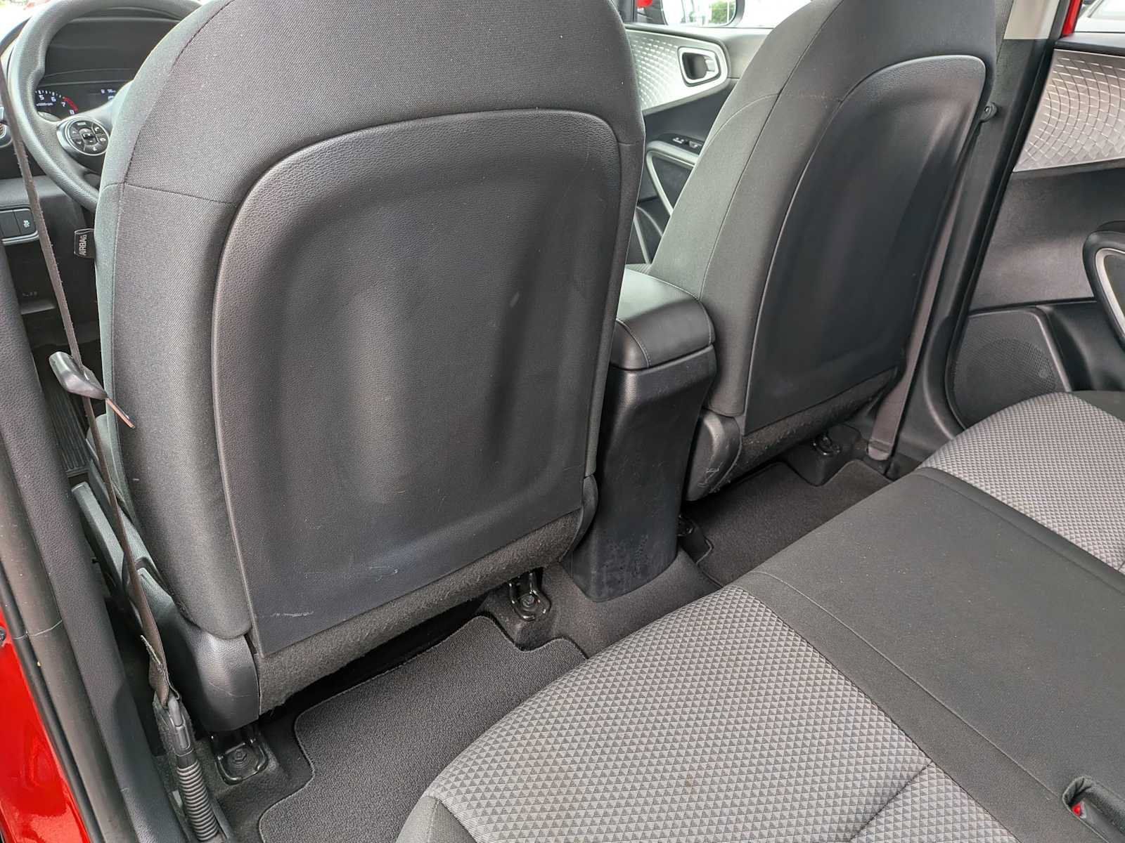 Used 2021 Kia Soul LX FWD image 16