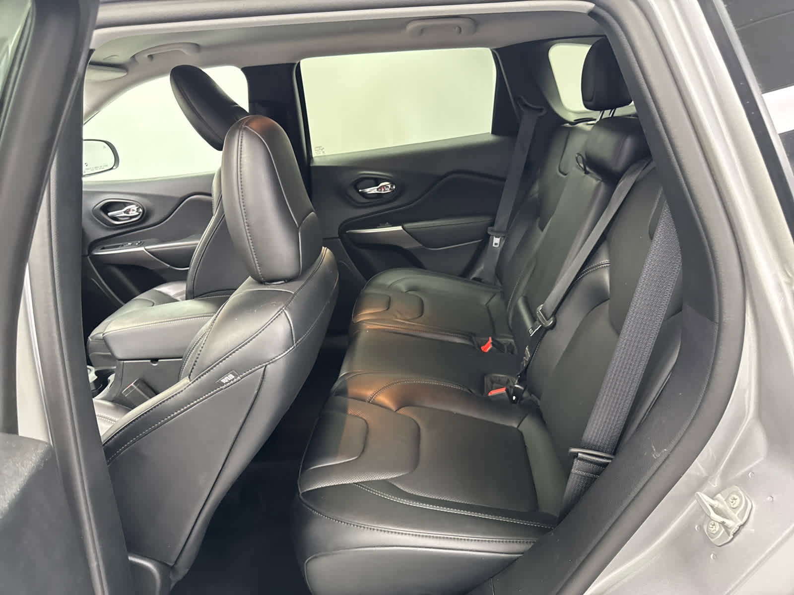 Used 2022 Jeep Cherokee Latitude Lux image 13