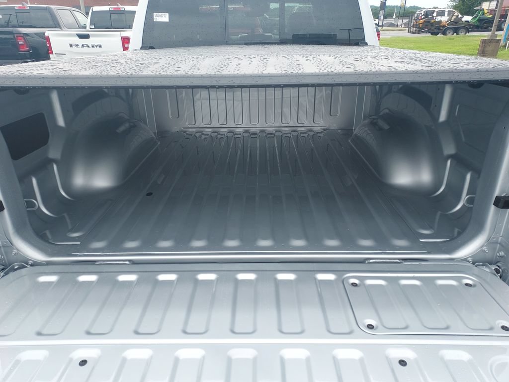 New 2027 RAM 1500 Laramie w/ Laramie Preferred Package AWD/4WD image 9