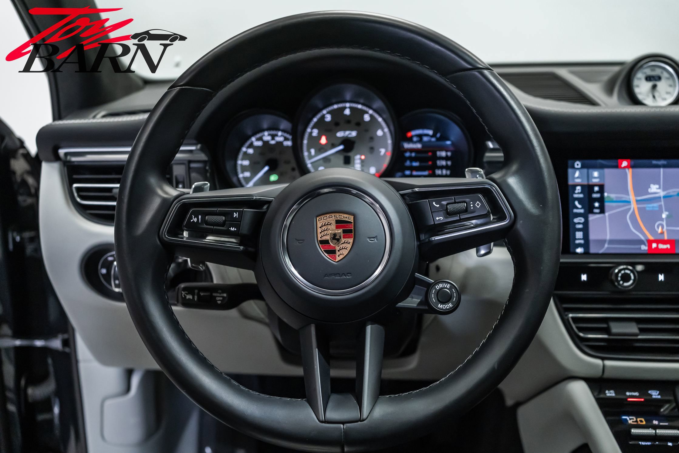 Used 2022 Porsche Macan GTS AWD/4WD image 27
