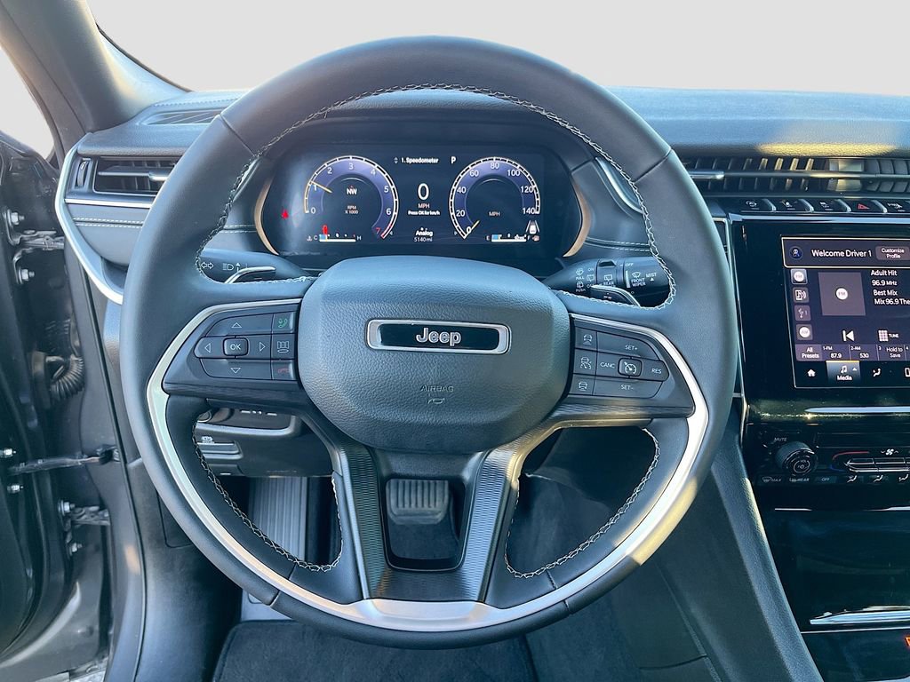 Used 2025 Jeep Grand Cherokee Laredo w/ Trailer Tow Package RWD image 11