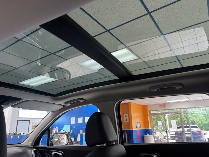 New 2026 Kia Sorento S w/ S Panoramic Sunroof Package FWD image 16
