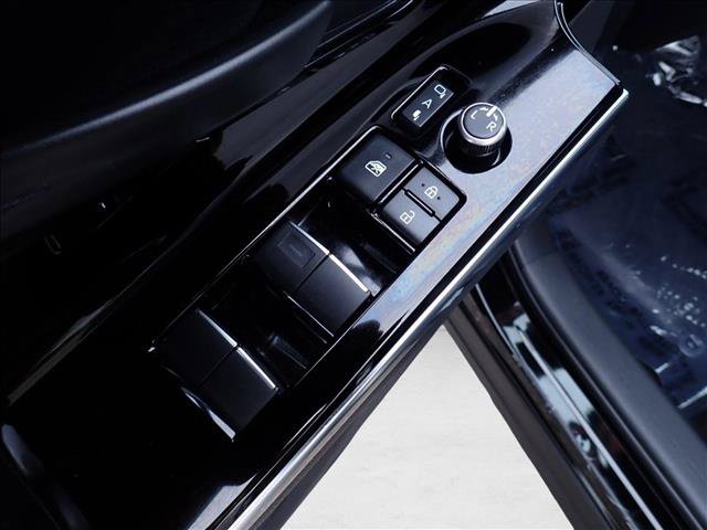 Used 2023 Subaru Solterra AWD image 15