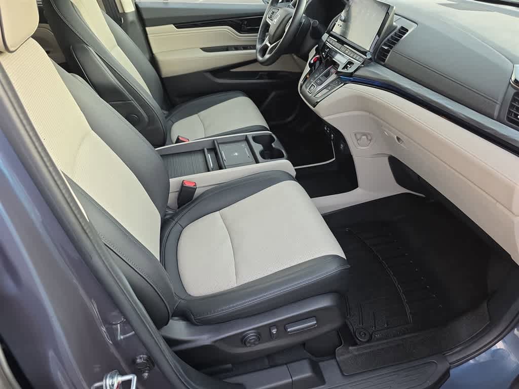 Used 2025 Honda Odyssey Elite image 15