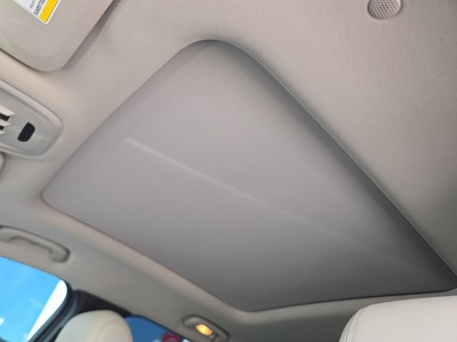 Certified 2022 Buick Encore GX Essence w/ Advanced Technology Package FWD image 19