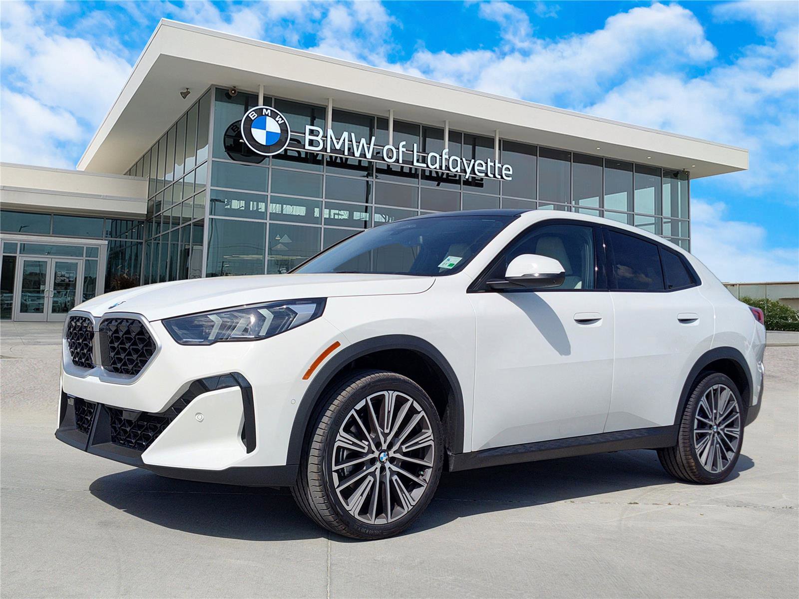 Certified 2026 BMW X2 xDrive28i w/ Technology Package AWD/4WD image 1