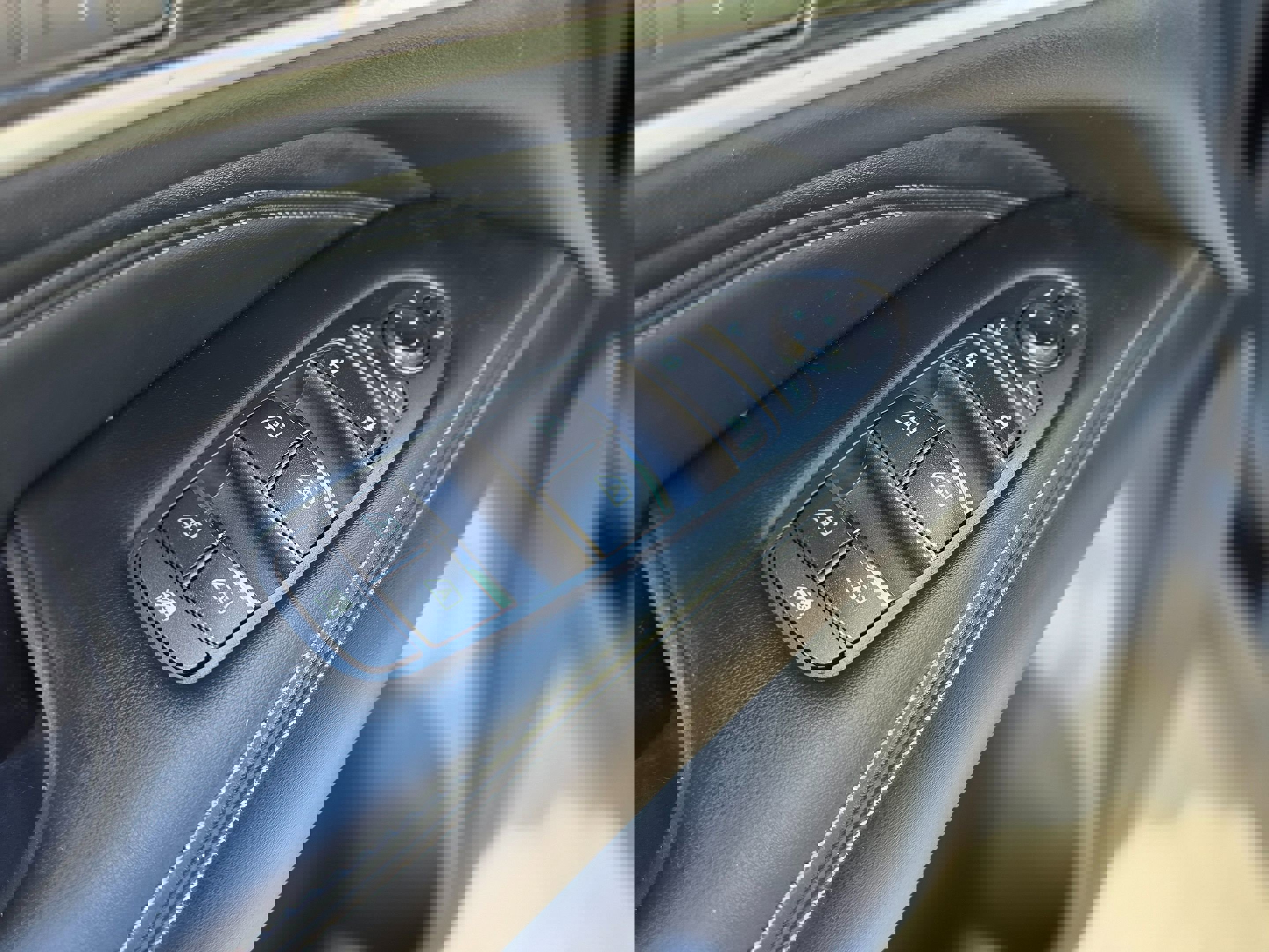 Used 2020 INFINITI QX60 Signature Edition image 25