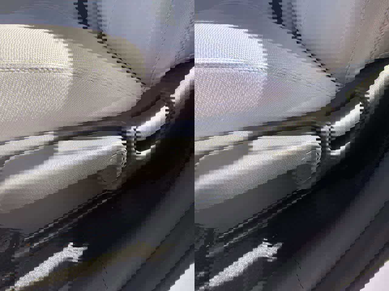 Used 2024 Hyundai Kona SE image 12