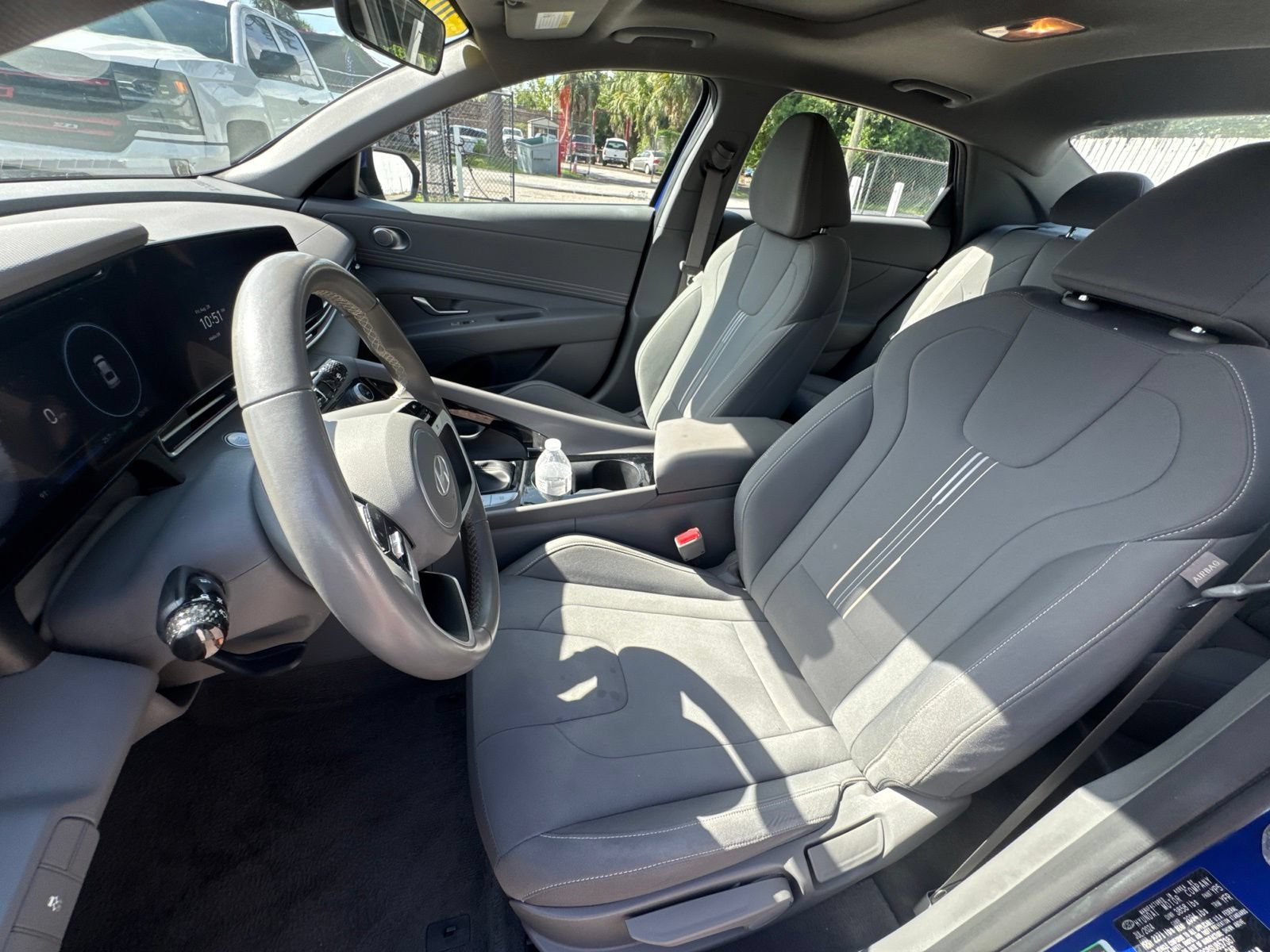 Used 2025 Hyundai Elantra SEL FWD image 16