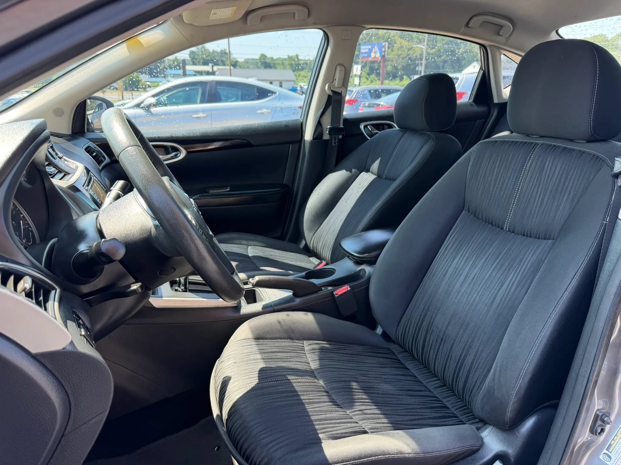 Used 2017 Nissan Sentra SV FWD image 10