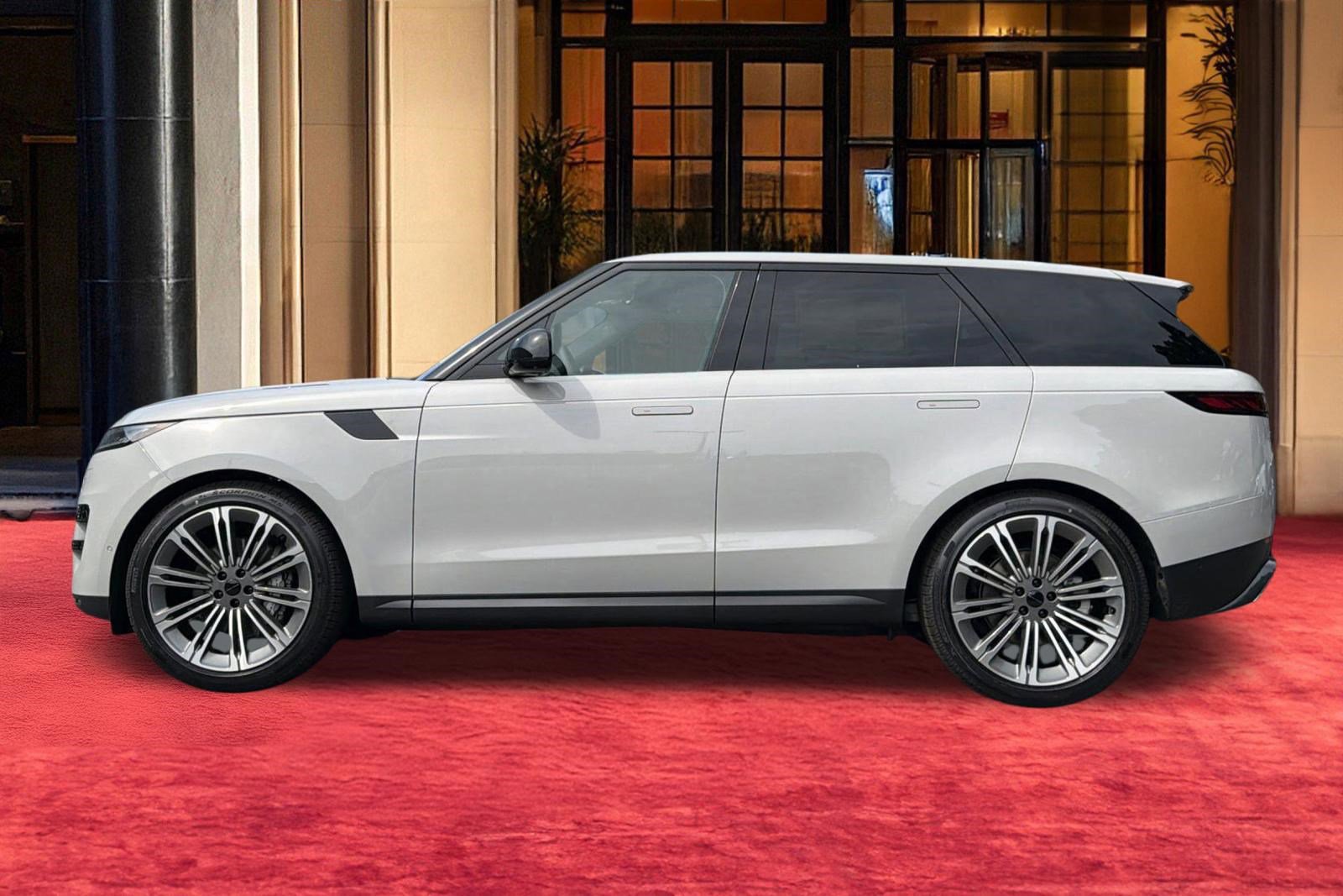 New 2026 Land Rover Range Rover Sport SE AWD/4WD image 2