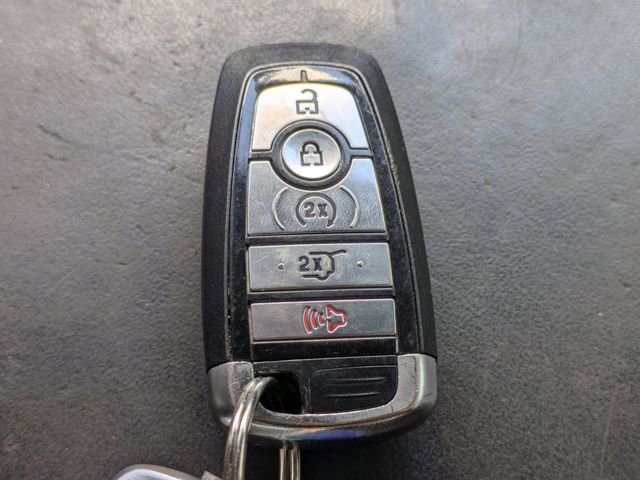 Used 2020 Ford Explorer Platinum w/ Premium Technology Package image 35