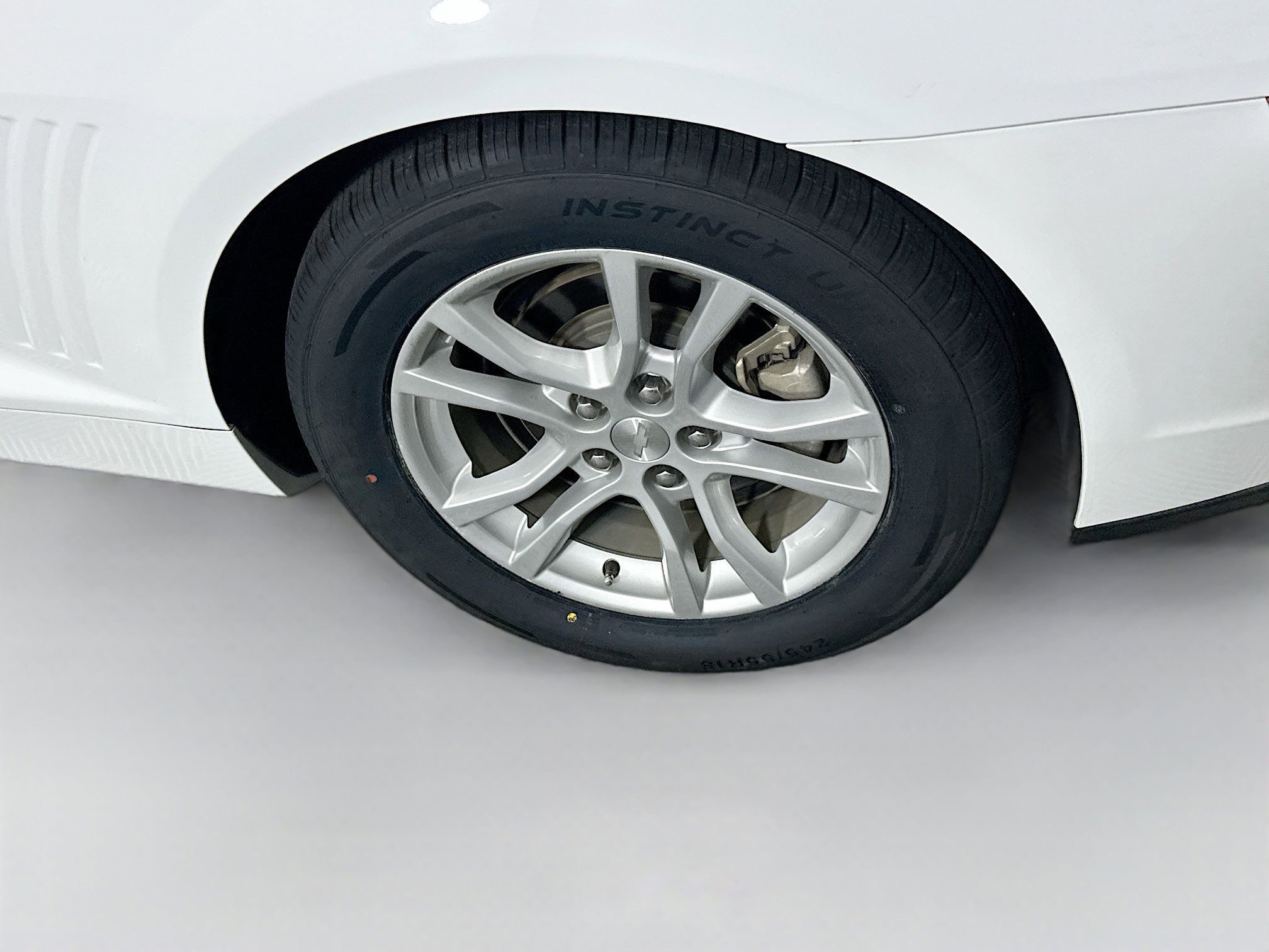 Used 2015 Chevrolet Camaro LS RWD image 11