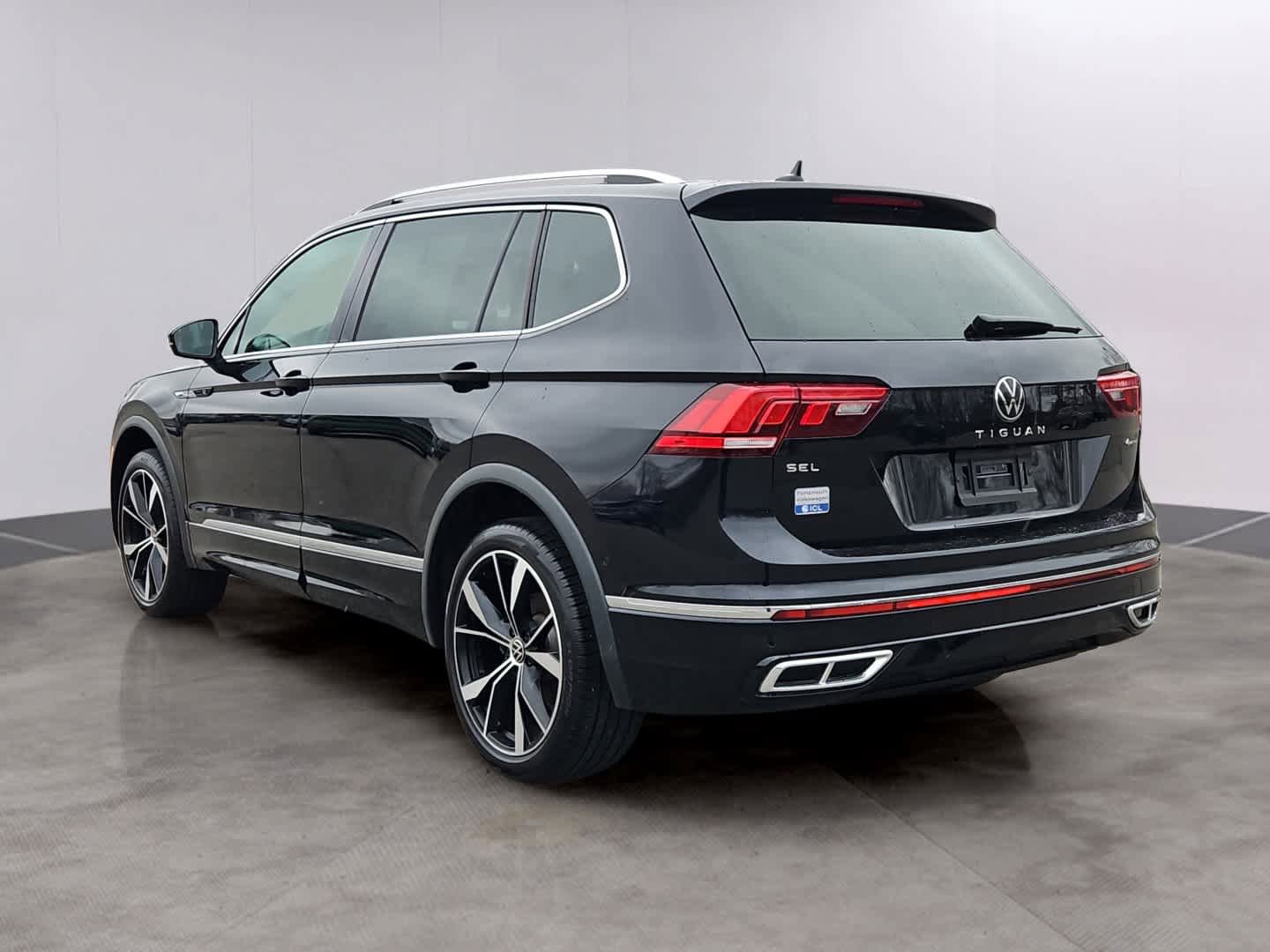 Certified 2023 Volkswagen Tiguan SEL R-Line AWD/4WD image 6