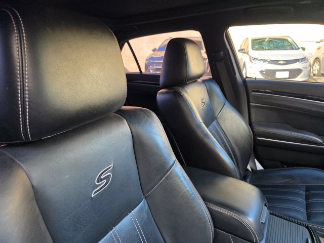 Used 2022 Chrysler 300 S RWD image 19