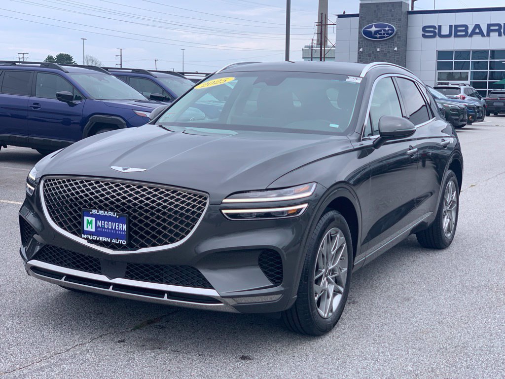 Used 2025 Genesis GV70 2.5T AWD/4WD image 5