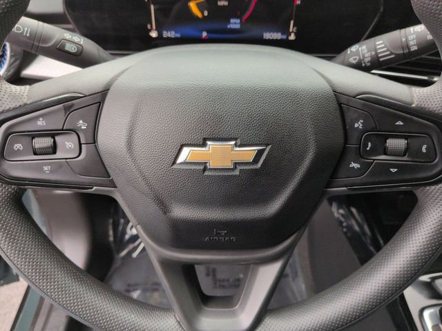 Used 2025 Chevrolet Trax LT image 11