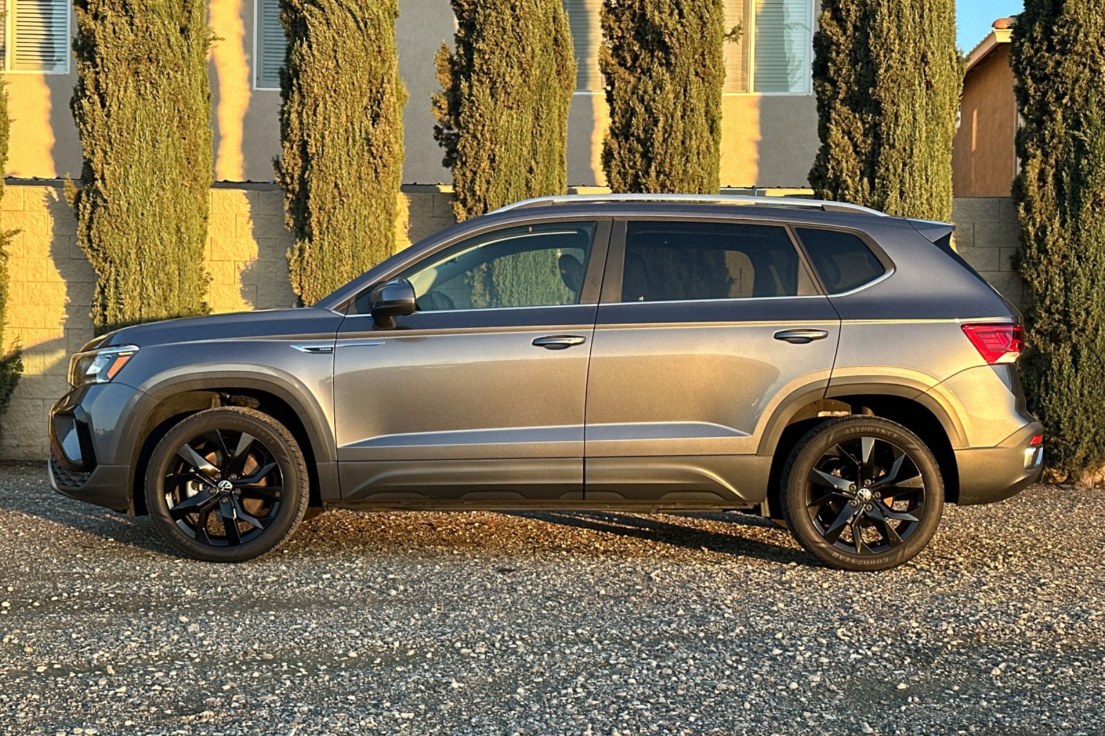 Certified 2022 Volkswagen Taos SE image 7