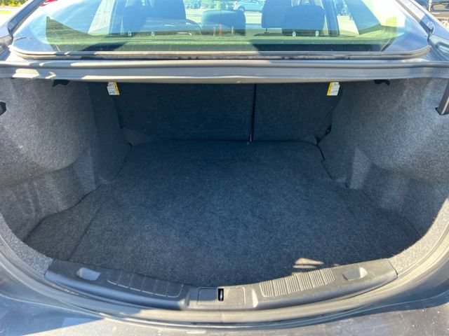 Used 2020 Ford Fusion SE FWD image 14