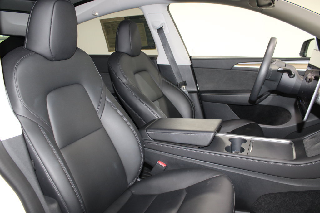 Used 2023 Tesla Model Y Long Range AWD/4WD image 23