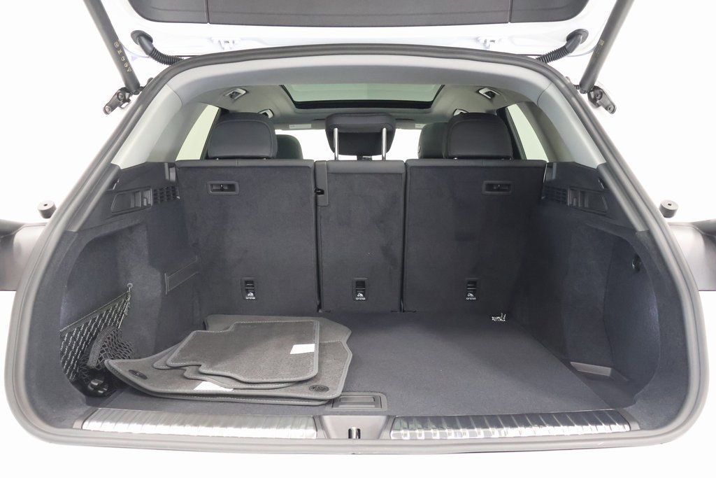New 2025 Audi Q5 Premium w/ Convenience Package image 28