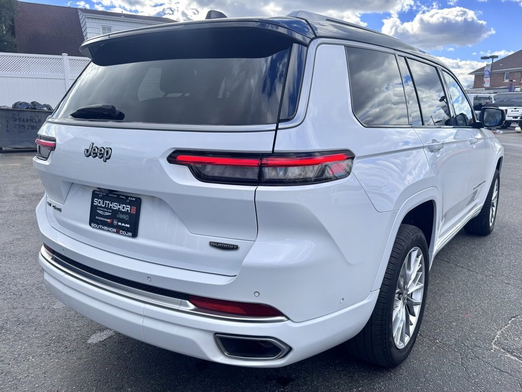 Certified 2022 Jeep Grand Cherokee L Summit w/ Luxury Tech Group V image 7