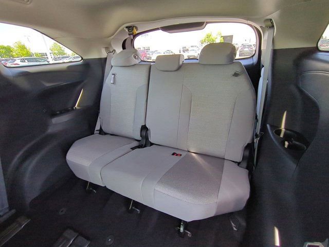 Certified 2025 Toyota Sienna LE w/ LE Plus Package AWD/4WD image 16