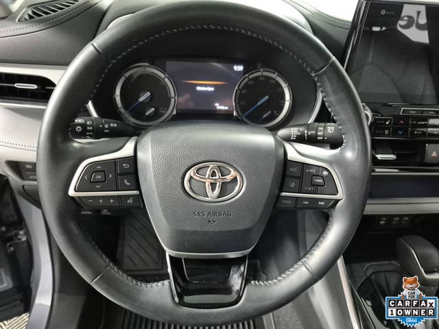 Certified 2022 Toyota Highlander Platinum AWD/4WD image 11
