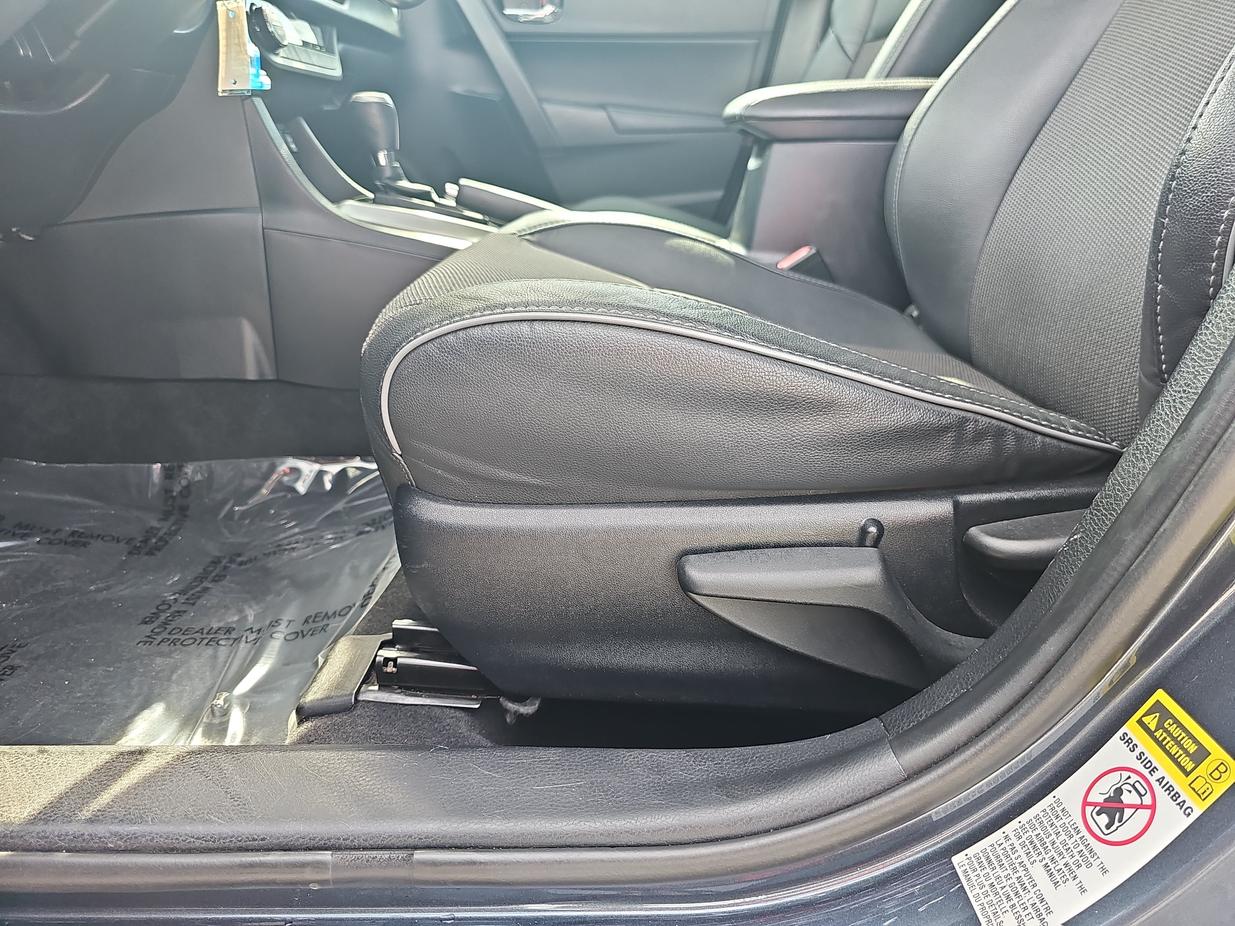 Used 2015 Toyota Corolla S FWD image 25