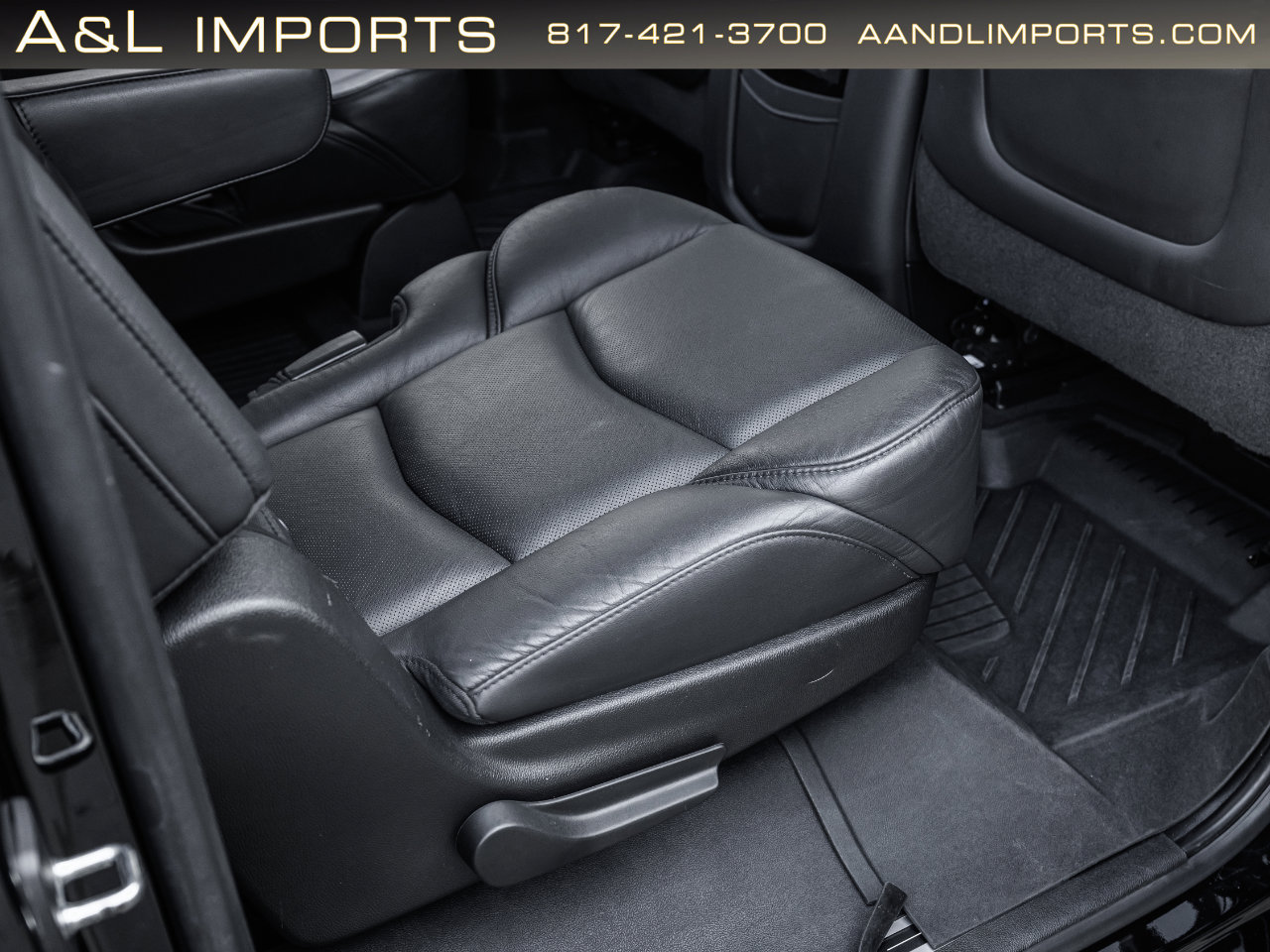 Used 2019 Cadillac Escalade ESV Premium Luxury image 59